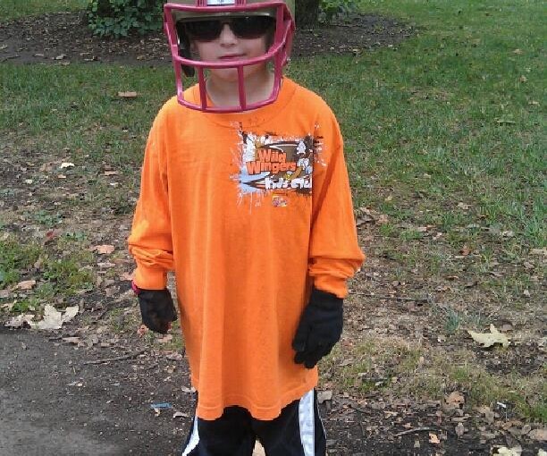 How we make friends at the park.